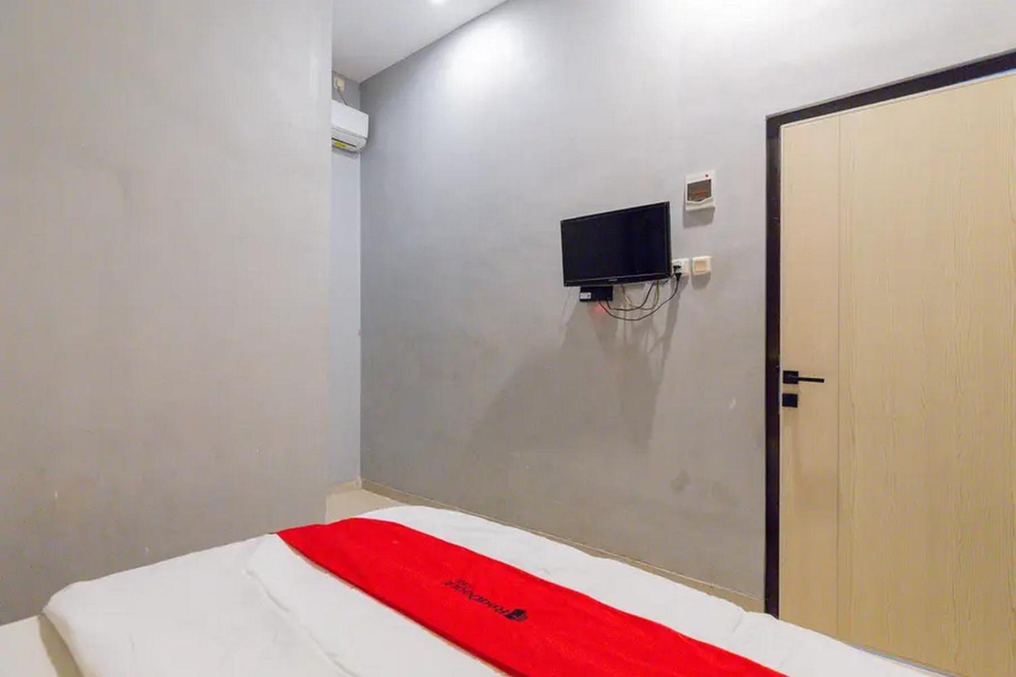 Reddoorz @ Manukan Surabaya Ngoại thất bức ảnh