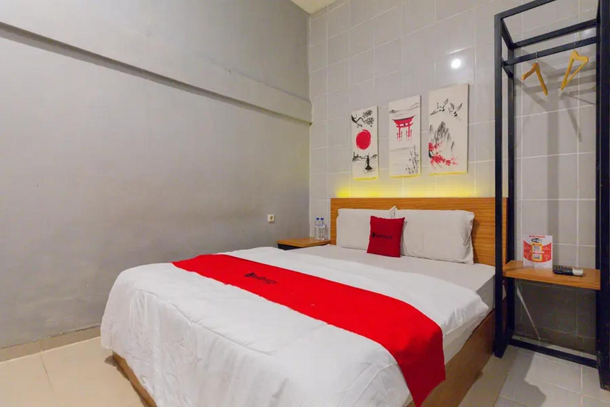 Reddoorz @ Manukan Surabaya Ngoại thất bức ảnh