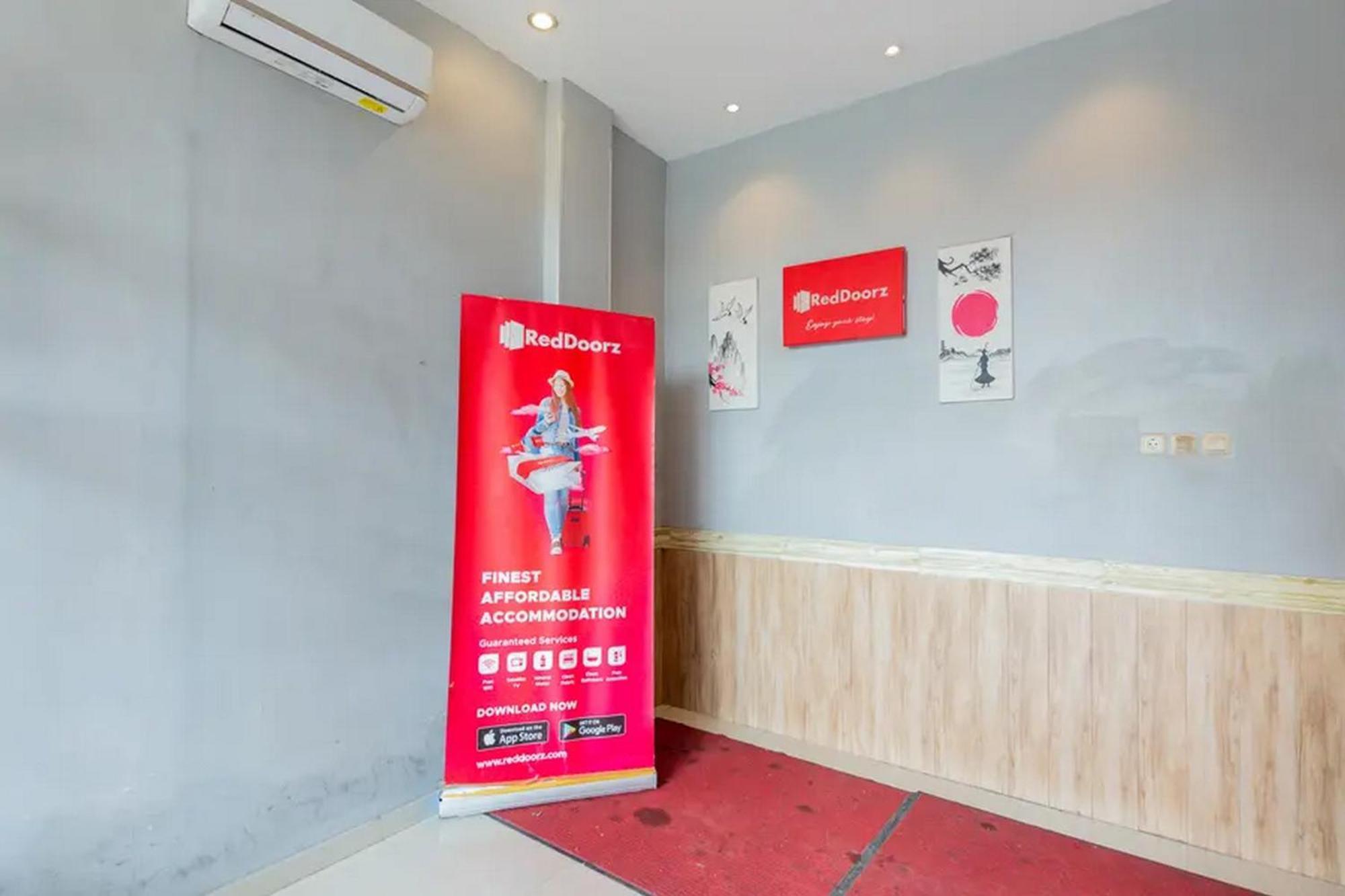Reddoorz @ Manukan Surabaya Ngoại thất bức ảnh
