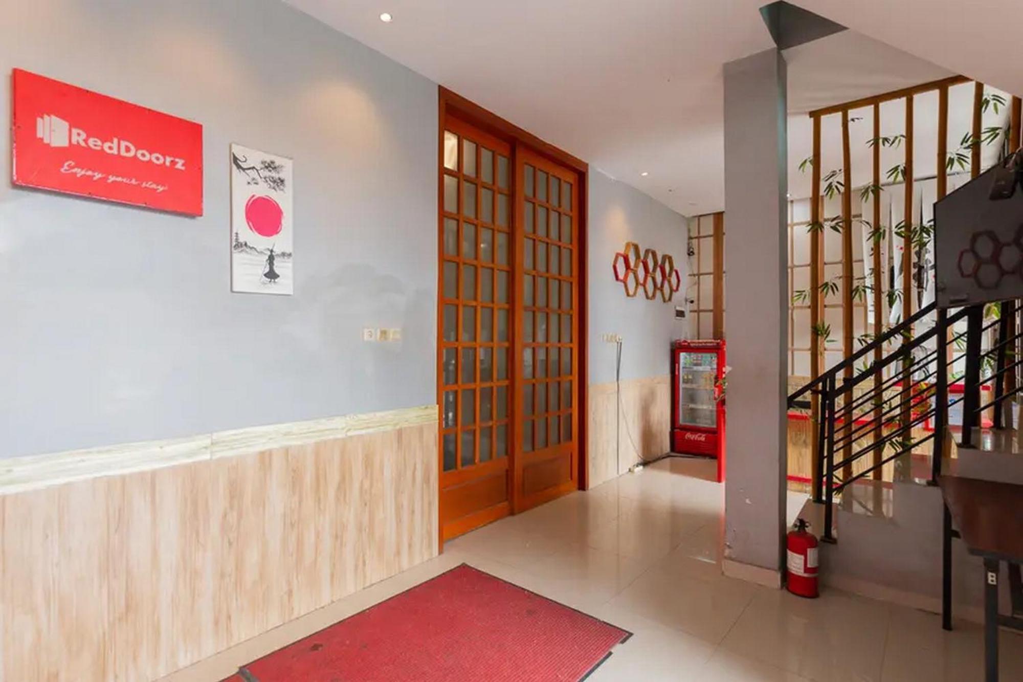 Reddoorz @ Manukan Surabaya Ngoại thất bức ảnh